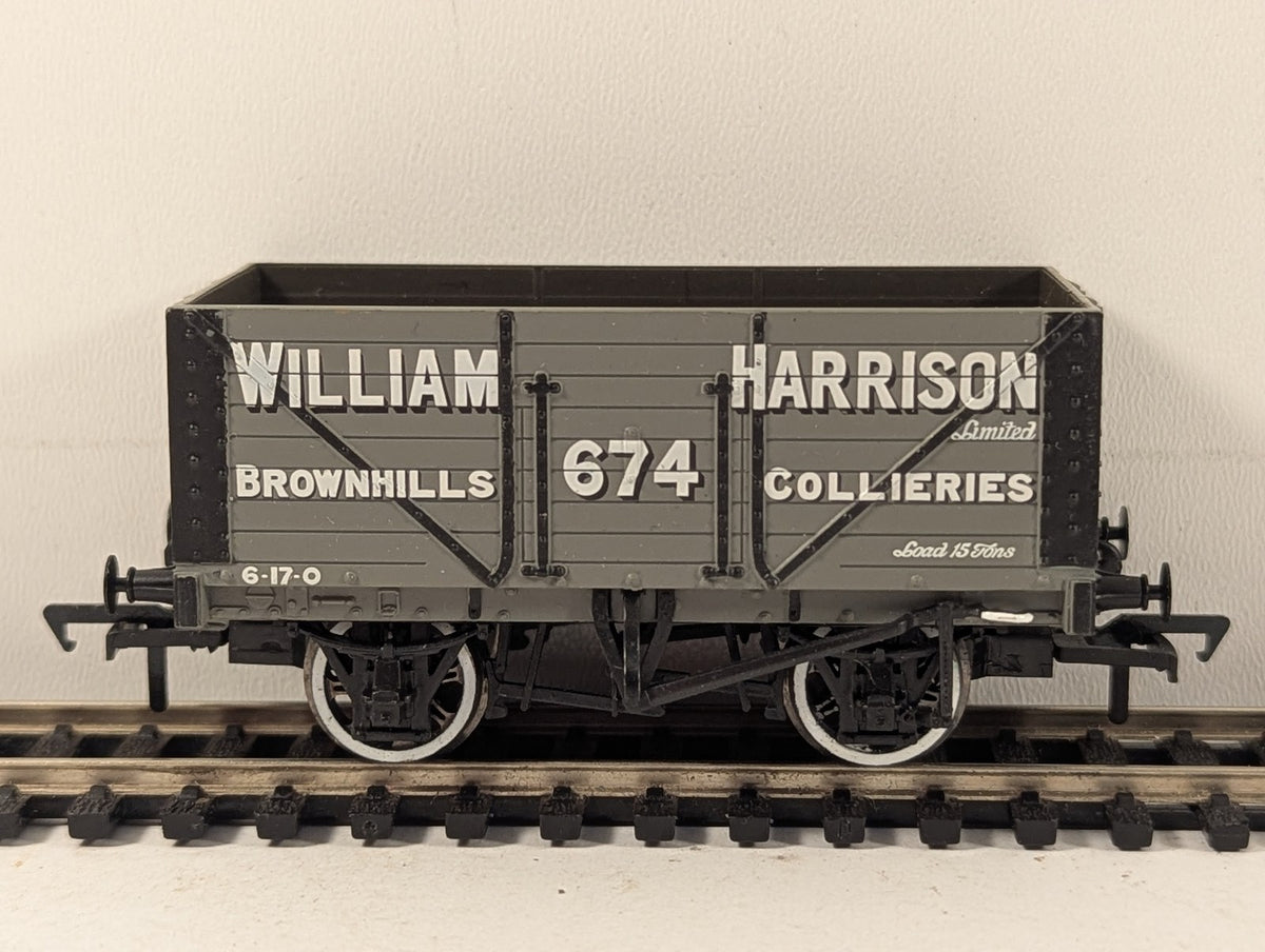 Bachmann OO Gauge 15 Ton Slope Sided Wagon Goods Wagon 674
