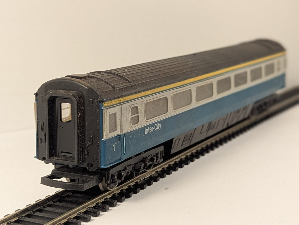 Hornby OO Gauge BR Mk3 First Class Coach Passenger Coach BR Blue & Grey R426
