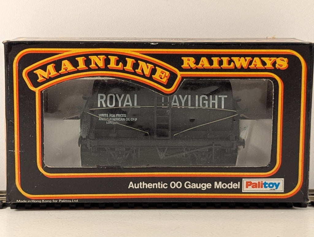 Mainline Railways 37-134 OO Gauge Royal Daylight Tank Wagon - Boxed