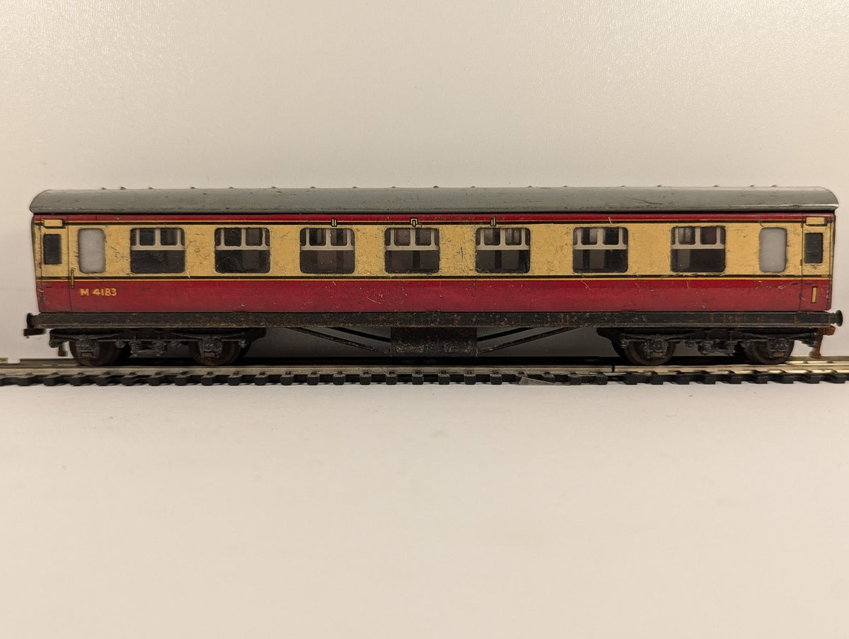 Hornby Dublo OO Gauge BR Carmine and Cream Corridor Coach Passenger Coach M 4183