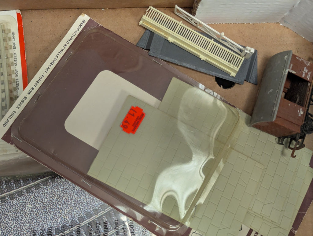 Job Lot of OO Gauge Model Railway Spares & Parts