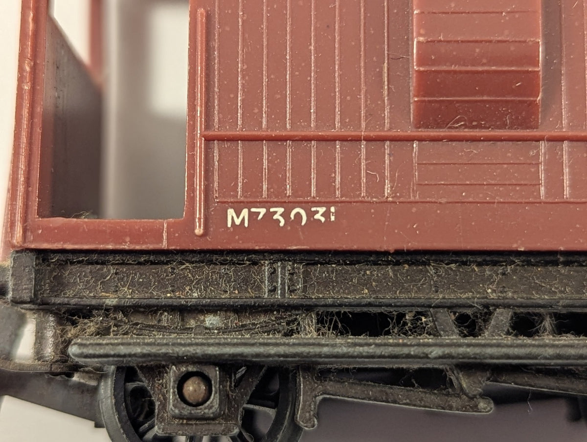 Tri-ang OO Gauge BR 20 Ton Goods Brake Van M73031 BR Bauxite R16
