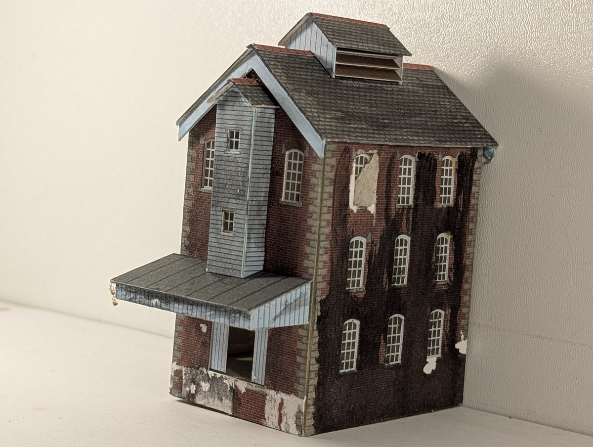Metcalfe OO Gauge Brewery Tower Model Building Red Brick PO284