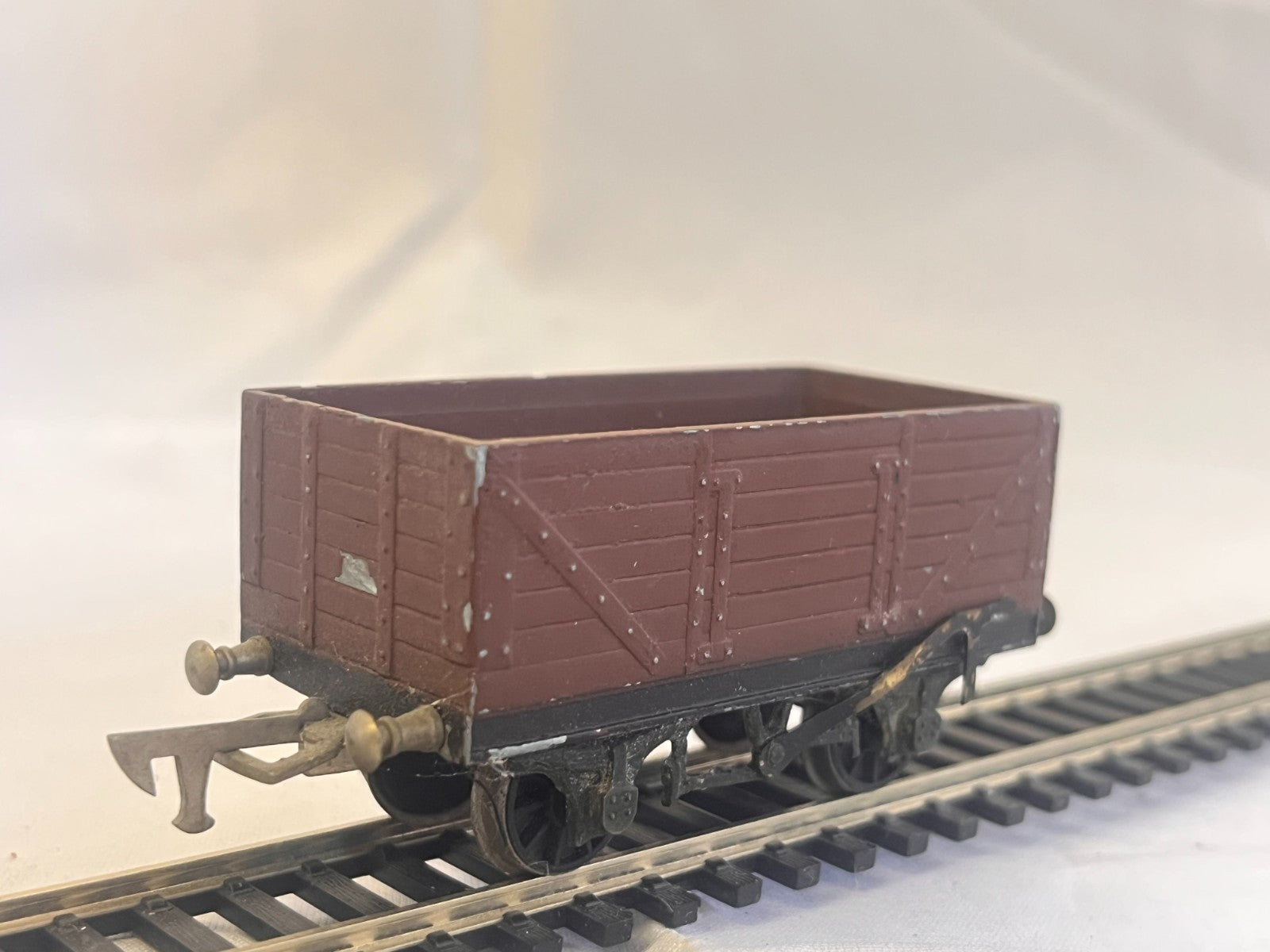 Graham Farish Brown 7 Plank Open Wagon