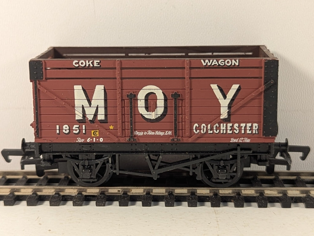 Mainline OO Gauge 7 Plank Coke Wagon 'Moy' Colchester Goods Wagon