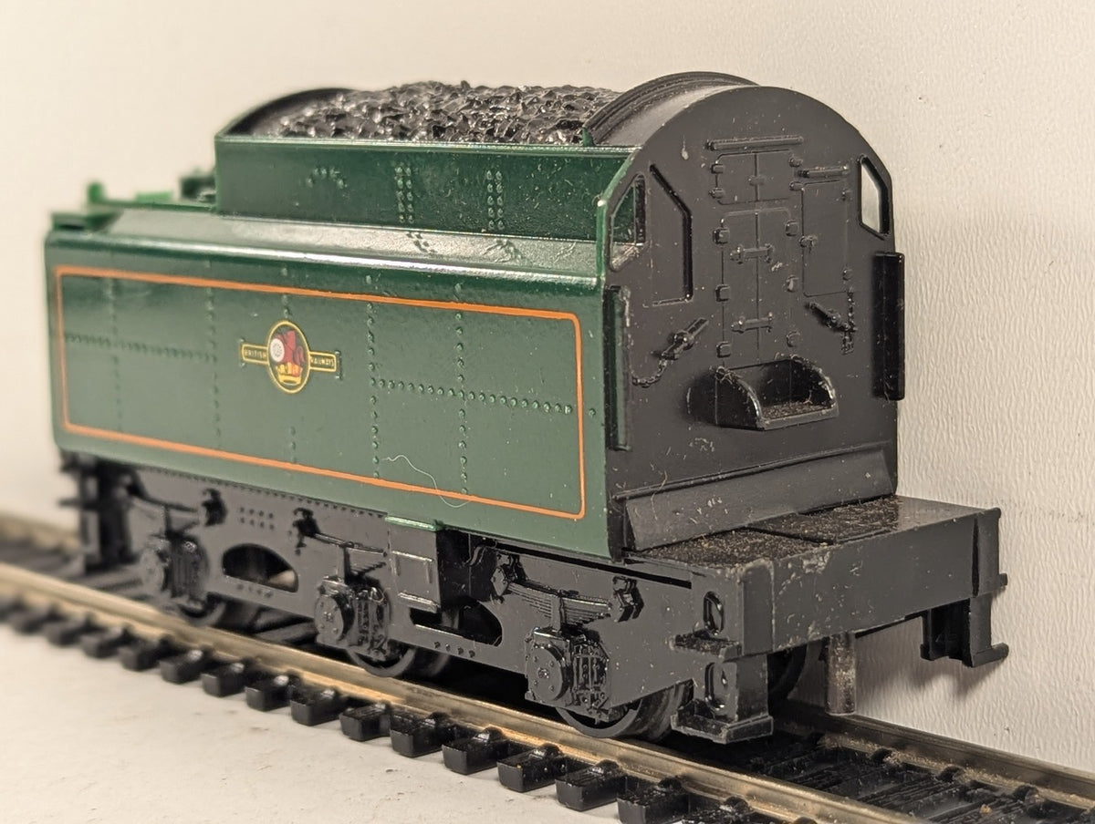 Tri-ang Hornby OO Gauge BR Standard Tender Locomotive Tender