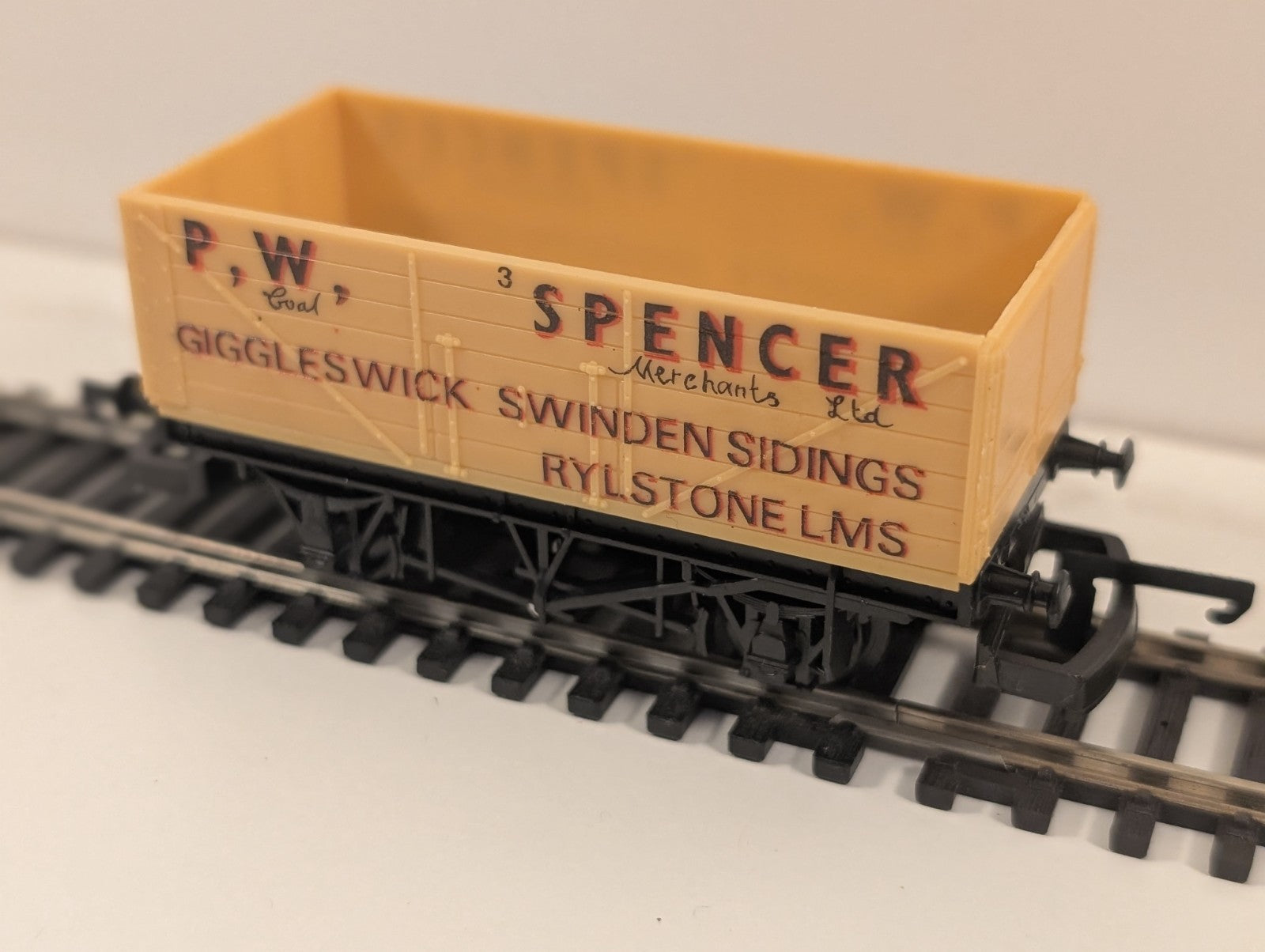 Lima 305632 7-Plank Open Wagon – “P.W. Spencer” Livery – OO Gauge