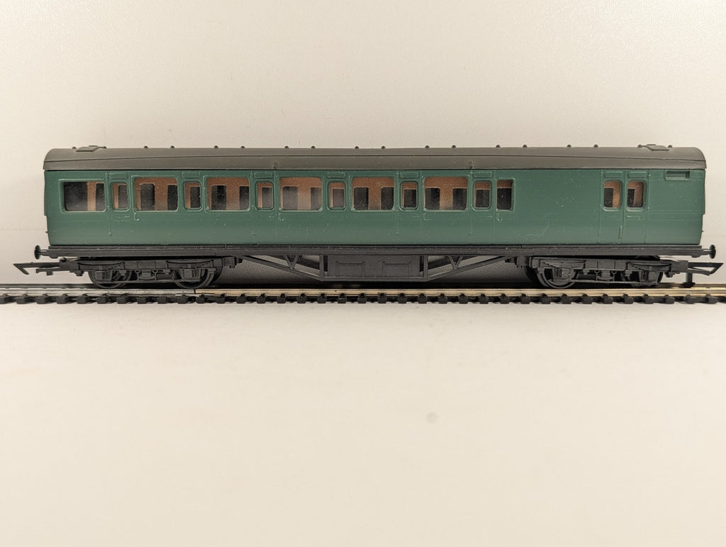 Graham Farish OO Gauge Southern Railway Suburban Brake Coach Passenger Coach
