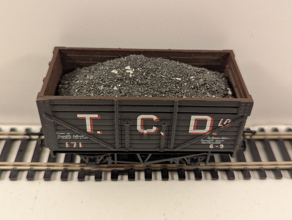 Mainline OO Gauge 37-158 12T Coke Wagon TCD Livery