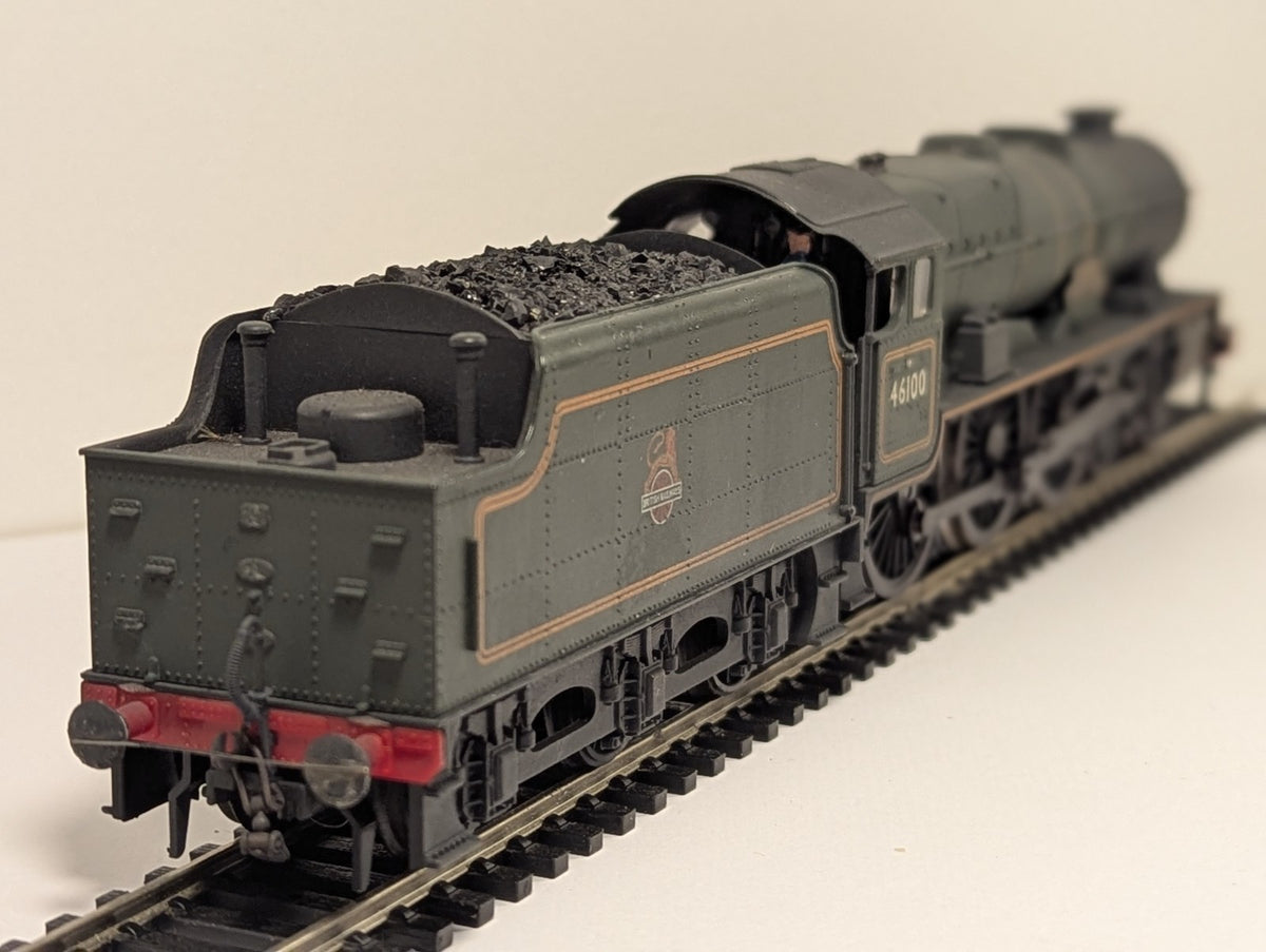 Airfix OO Gauge Royal Scot 4-6-0 Steam Locomotive – Weathered