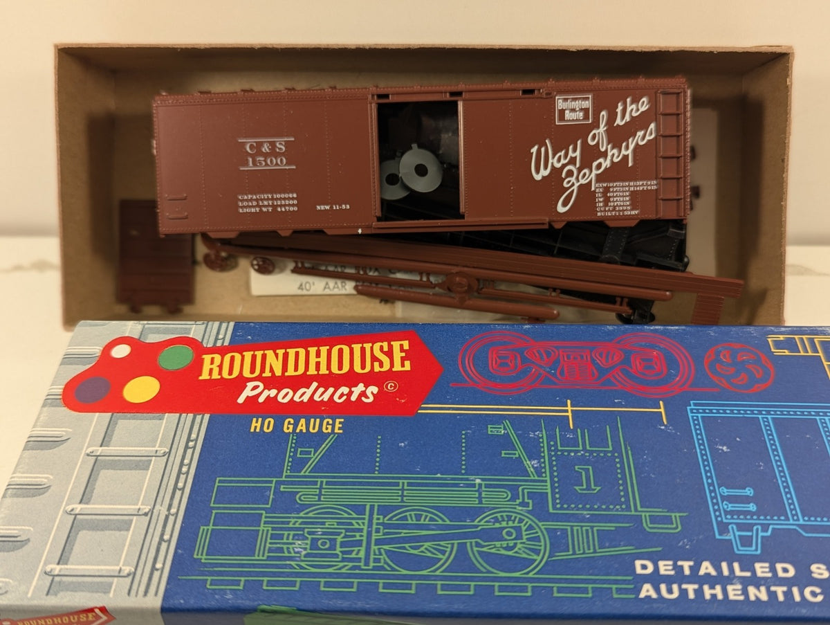 Athearn HO 40ft Box Car Burlington Route Kit