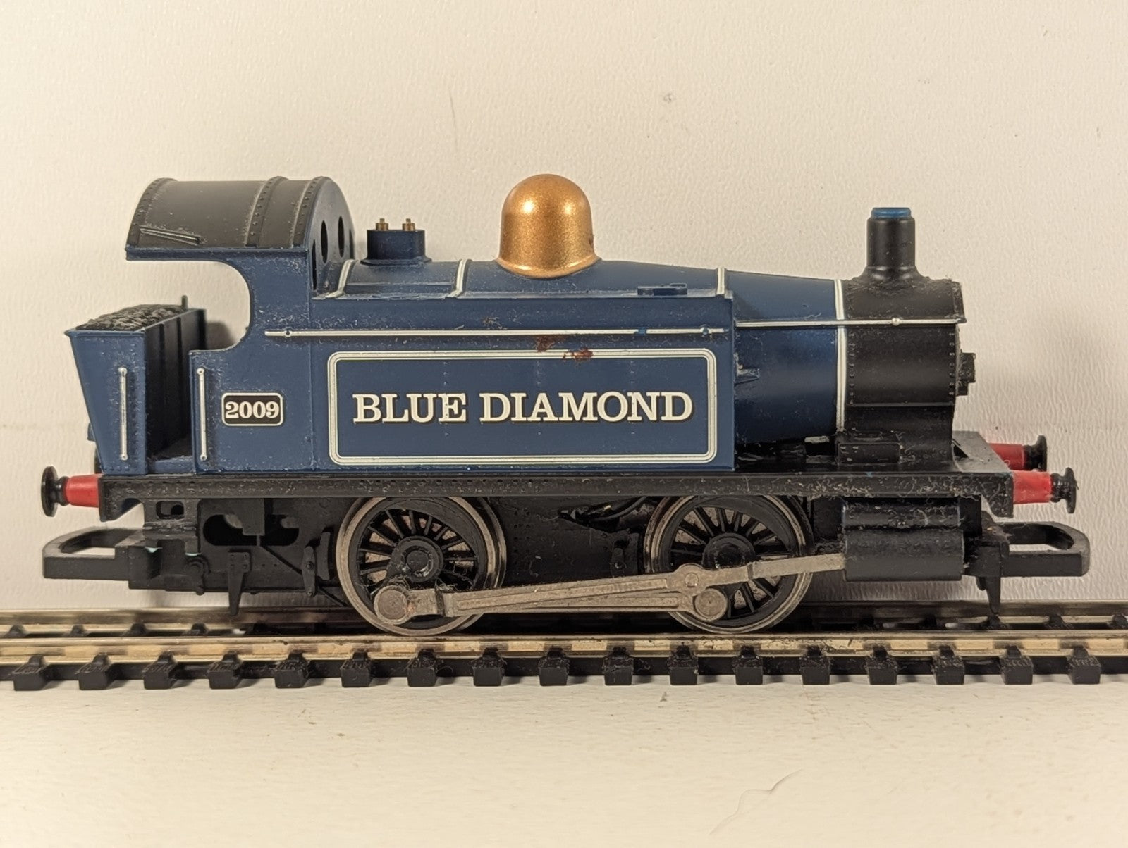 Hornby OO Gauge Blue Diamond 0-4-0 Steam Locomotive 2009