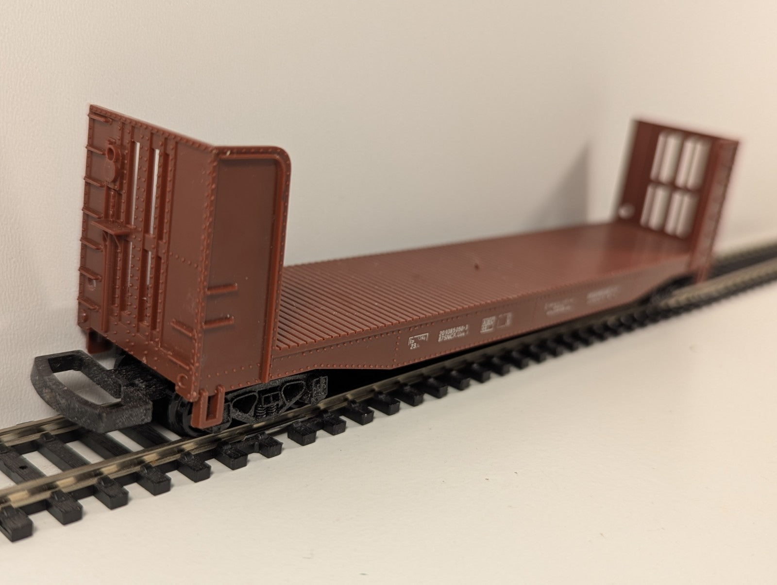 Lima – Bulkhead Flatcar (OO/HO Gauge)
