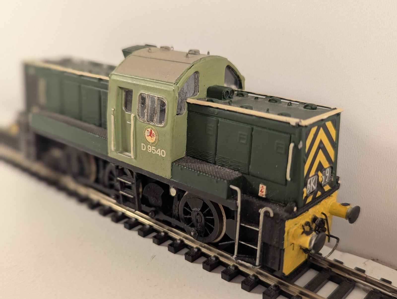 Kitbuilt Class 14 Diesel Locomotive D9540 in BR Green (KB109 – Unknown Brand)