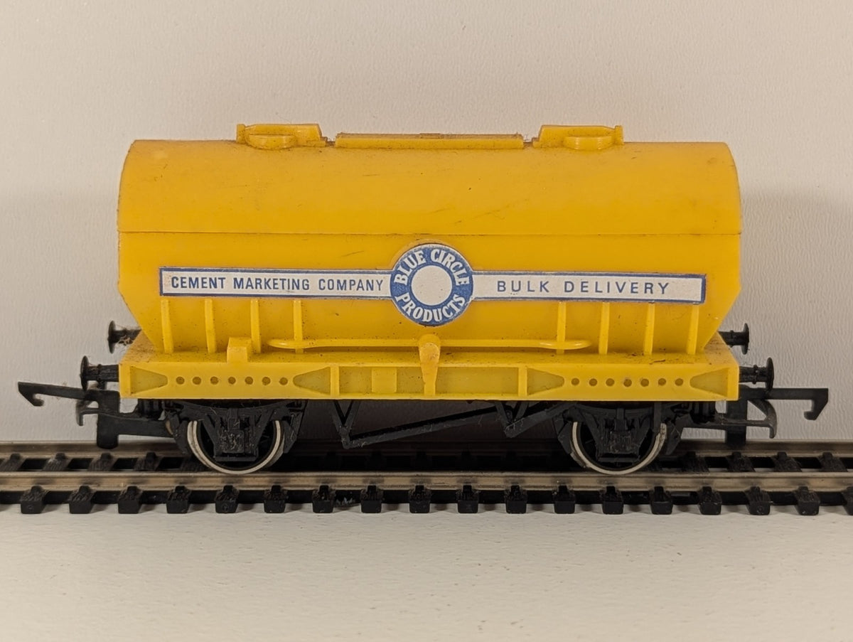 Tri-ang / Hornby R564 OO Gauge Blue Circle Cement Wagon