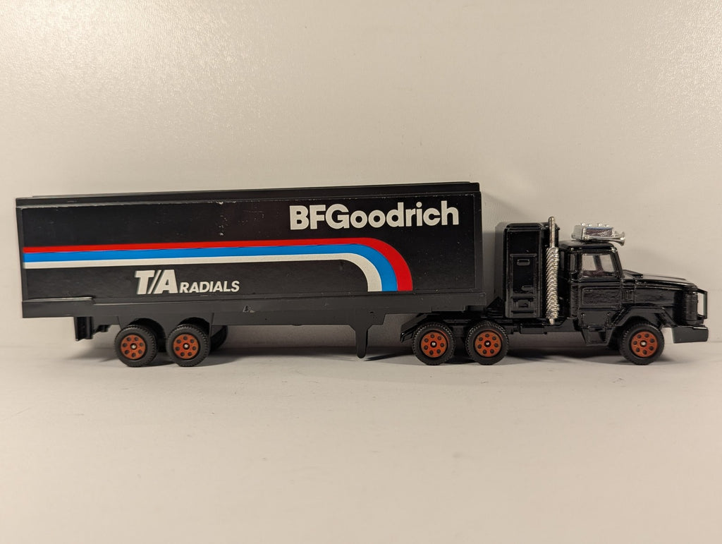 Corgi Scammell Container Truck Die-cast Model BF Goodrich T/A Radials