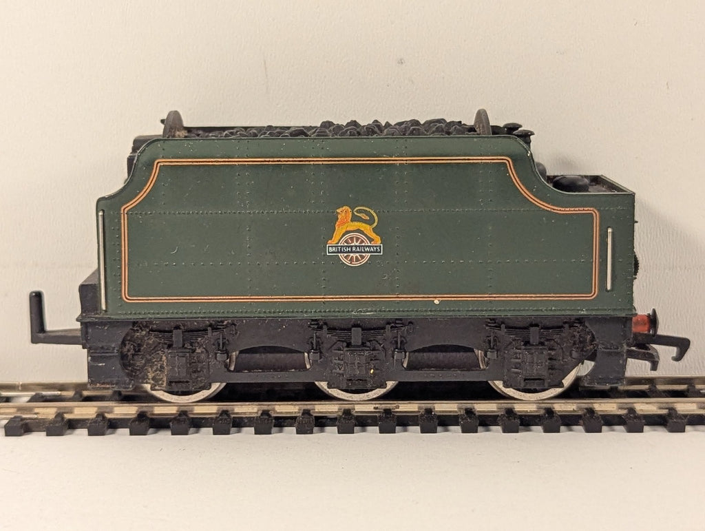 Mainline OO Gauge BR 6-Wheel Tender BR Green