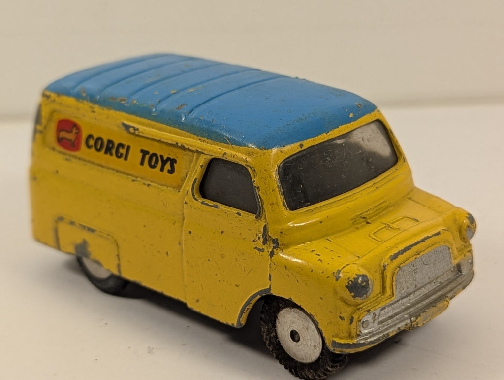 Corgi Toys 422 Bedford 12cwt Van 1:43 Scale - Chipped Paint