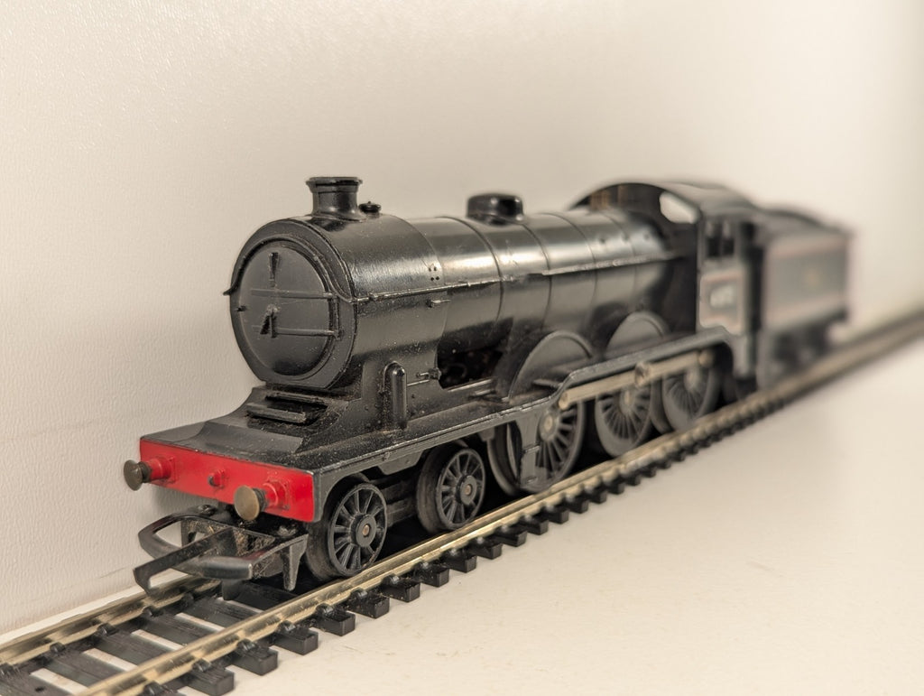Tri-ang Hornby R150 OO Gauge BR Black B12 Class Steam Locomotive