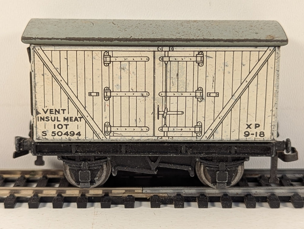 Hornby Dublo OO Gauge 10 Ton Ventilated Insulated Meat Van