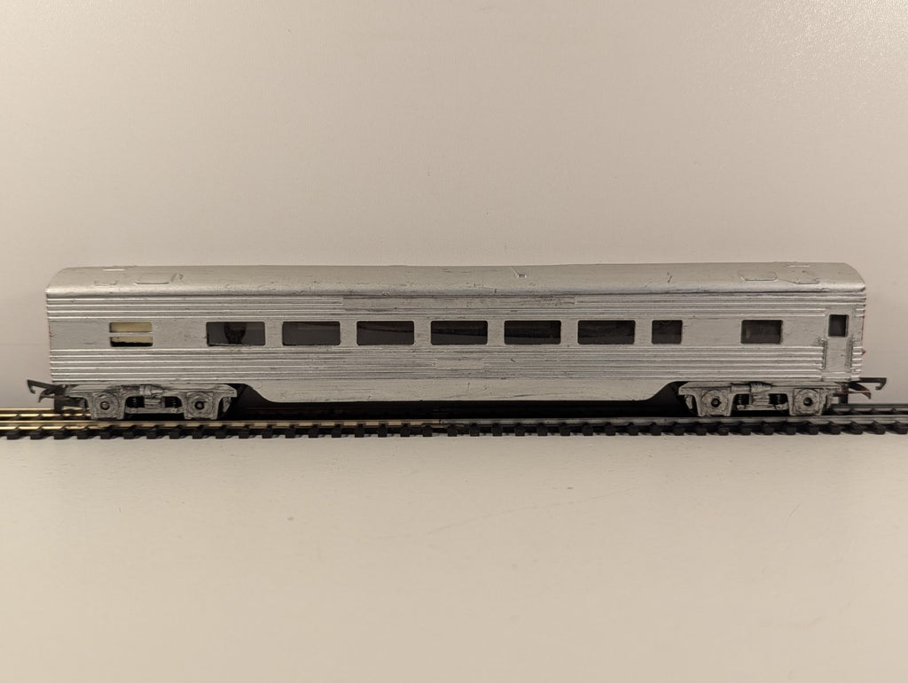 Tri-ang R24 OO Gauge Silver Transcontinental Passenger Car - repainted