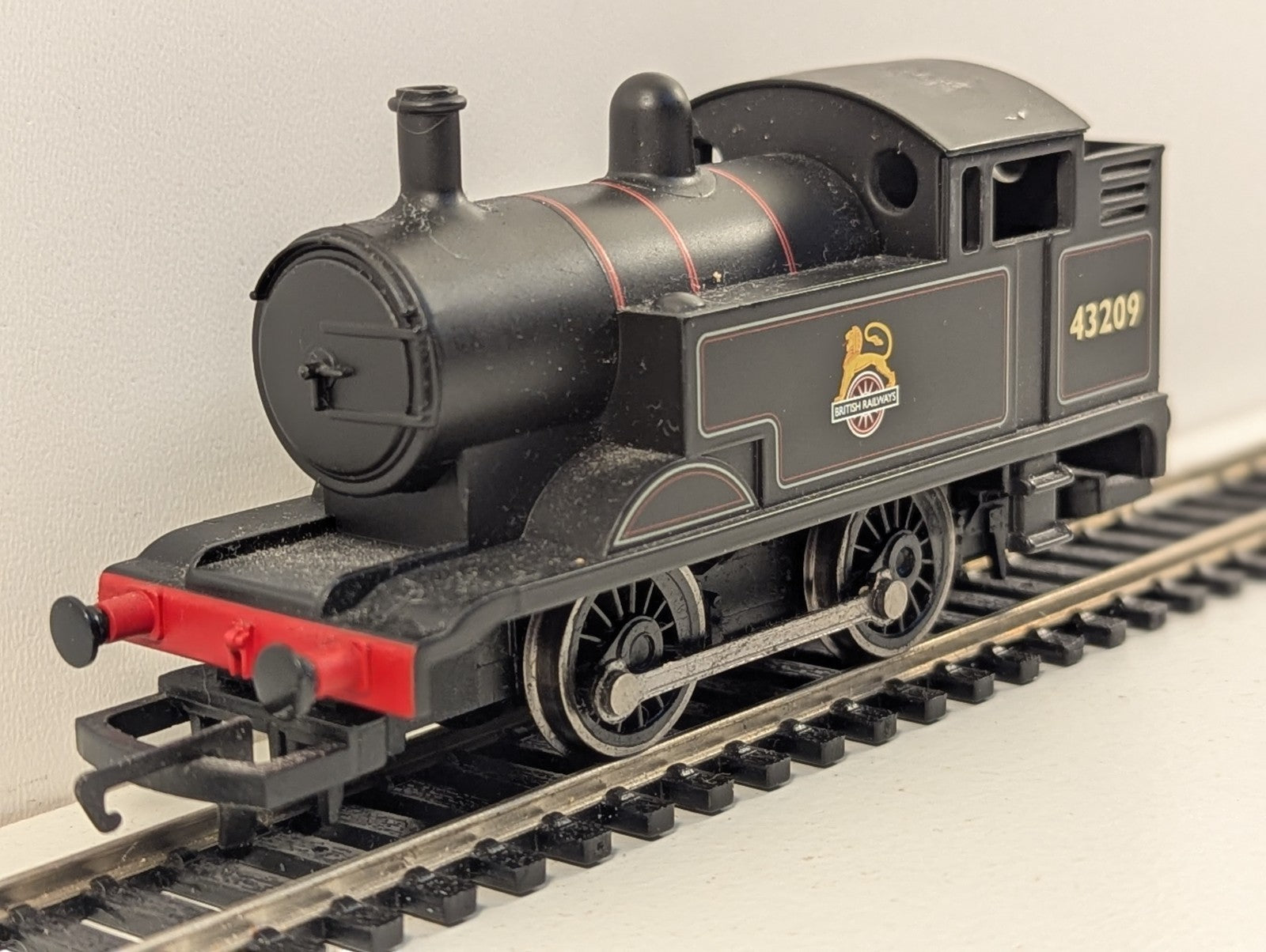 Hornby R2877 OO Gauge 0-4-0 Tank Locomotive Collectors Club 2009