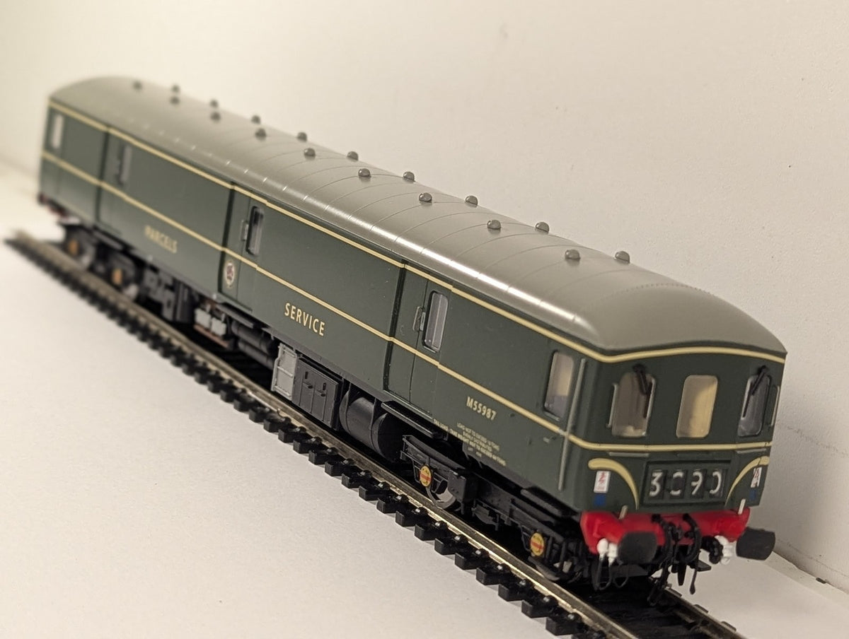Heljan OO Gauge Class 128 Parcels DMU Diesel Multiple Unit M55987 BR Green