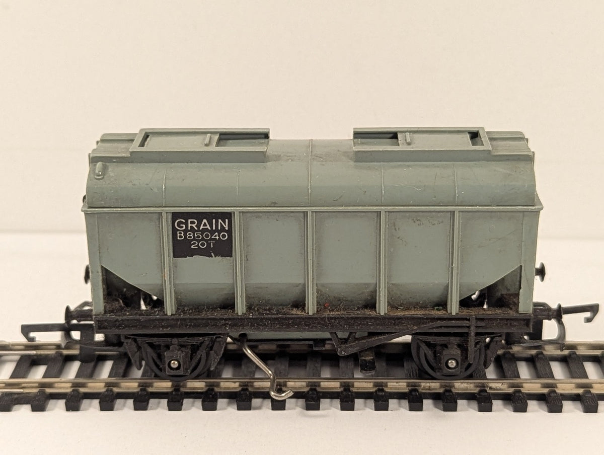 Tri-ang OO Gauge Operating 20T Grain Wagon Goods Wagon B85040 BR Grey R224