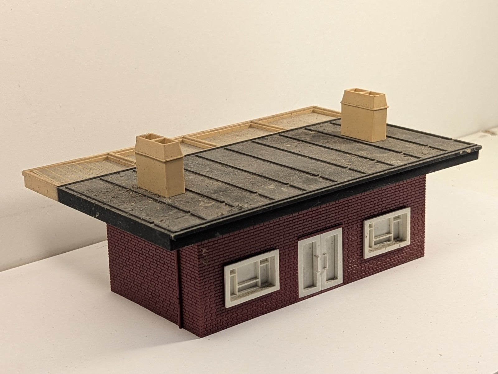 Tri-ang OO Gauge R278 Modern Station Waiting Room
