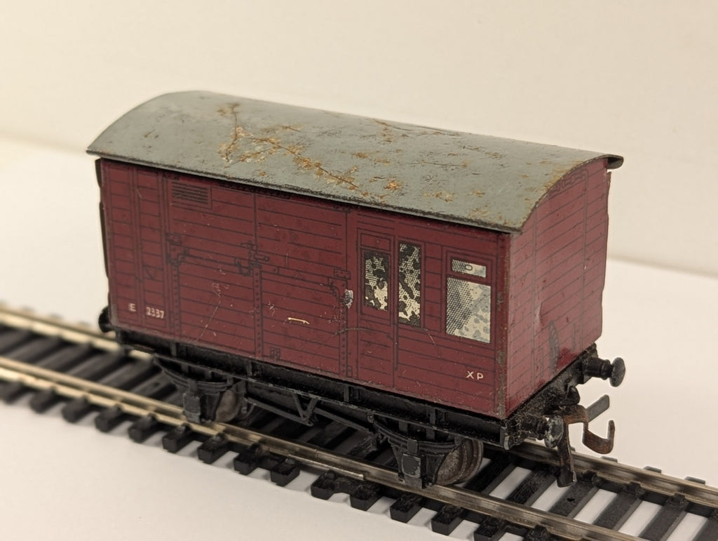 Hornby Dublo 32060 OO Gauge BR Red Horse Box - Rusted Roof