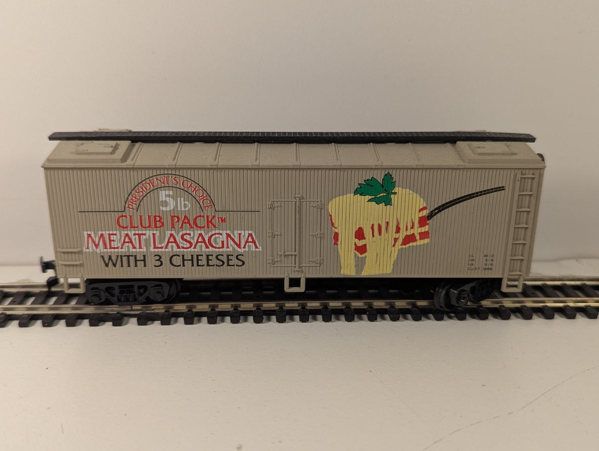 Athearn HO Gauge President’s Choice Meat Lasagna Box Car