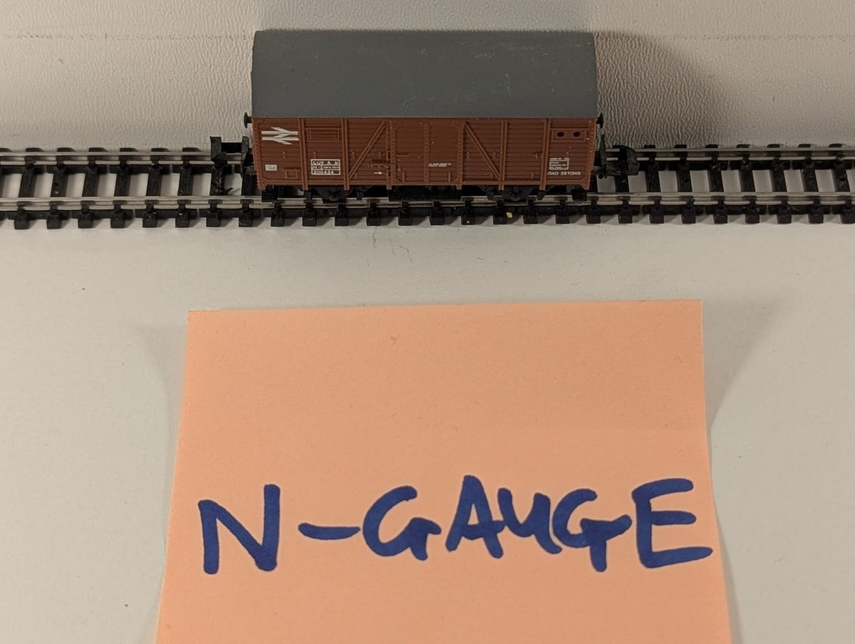 Minitrix N Gauge BR Bauxite Cov B Goods Van 200424