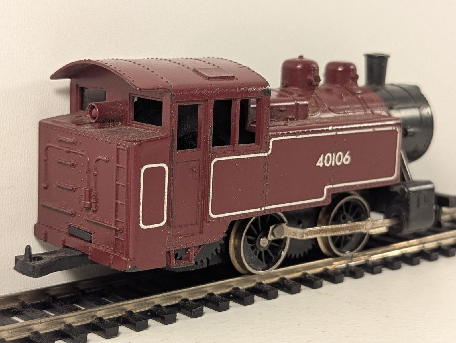 Lima Industrial Tank Locomotive No.40106 Red
