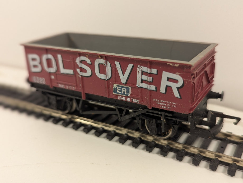 Hornby R136 OO Gauge Bolsover Mineral Wagon 6390