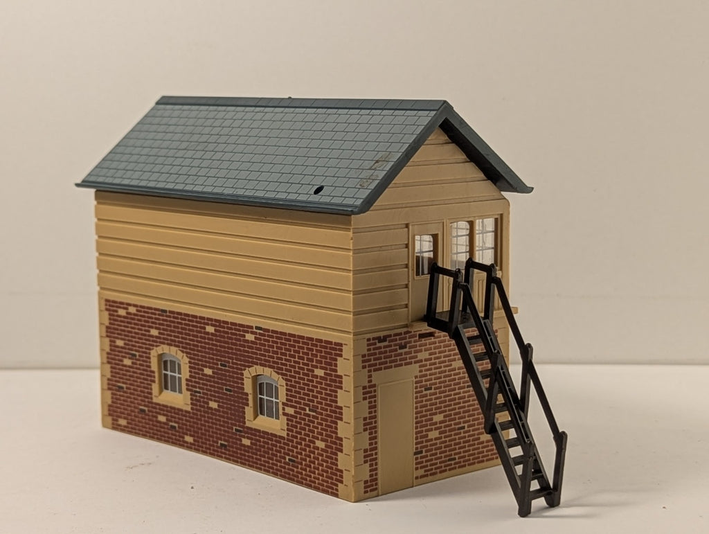 Hornby R503 OO Gauge Signal Box