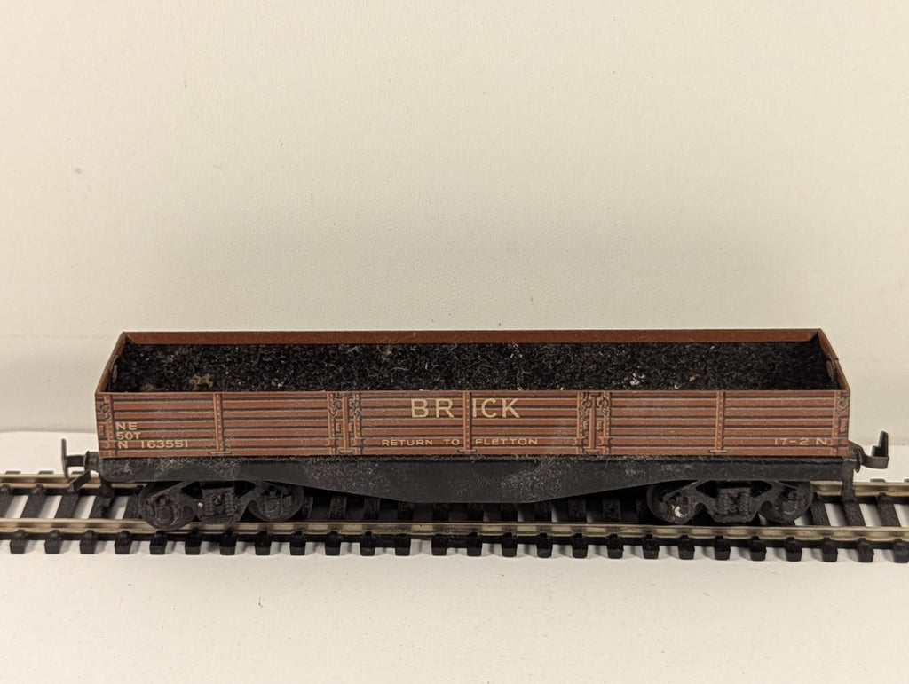 Trix OO Gauge Brick Wagon