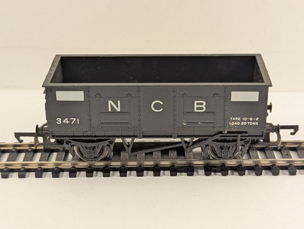 Hornby OO Gauge R239 NCB 20-Ton Mineral Wagon 3471