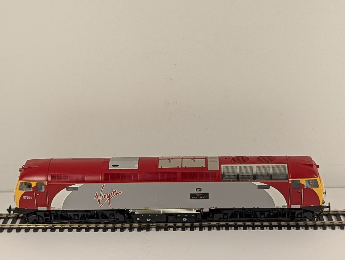 Bachmann OO Gauge Class 57/0 57301 'Scott Tracy' Diesel Locomotive Virgin Trains