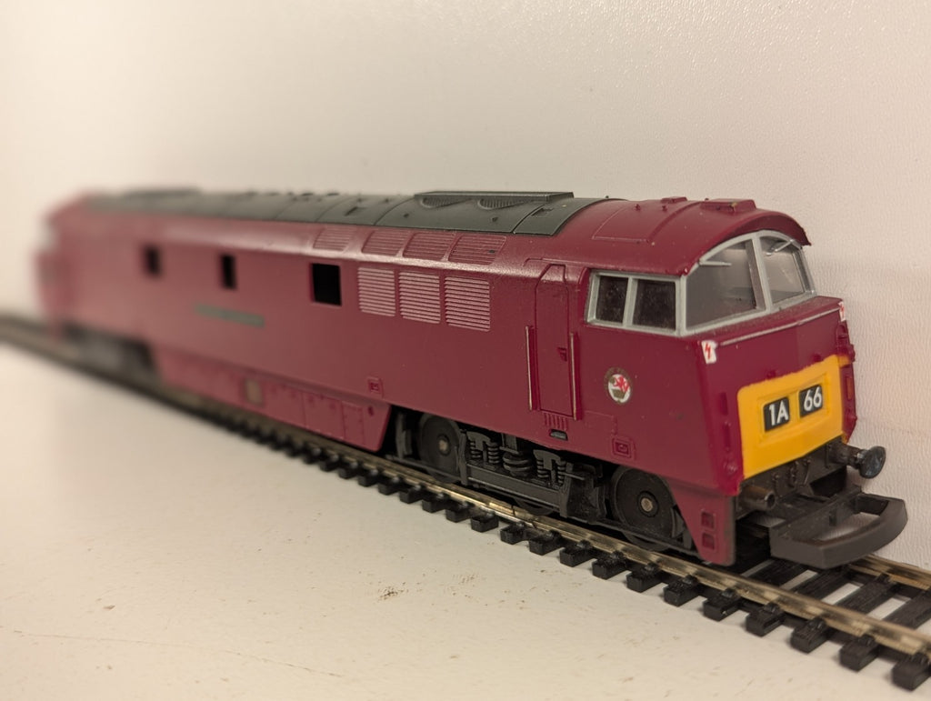 Lima OO Gauge Class 52 Western Gladiator Diesel Locomotive D1016 BR Maroon