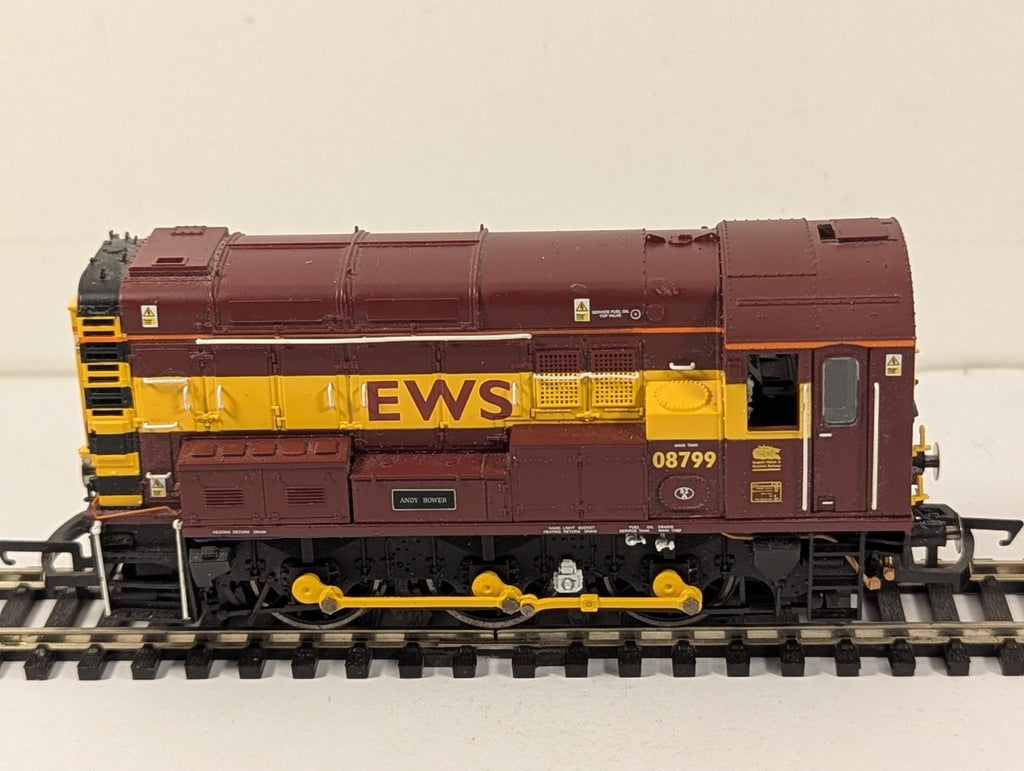 Hornby OO Gauge Class 08 Shunter 08799 'Andy Bower' Diesel Locomotive