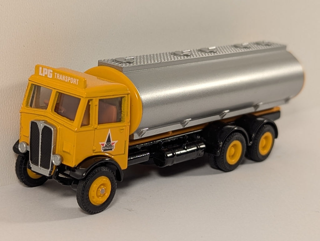 Exclusive First Editions (EFE) AEC Mammoth Tanker – LPG Transport Livery – 1:76