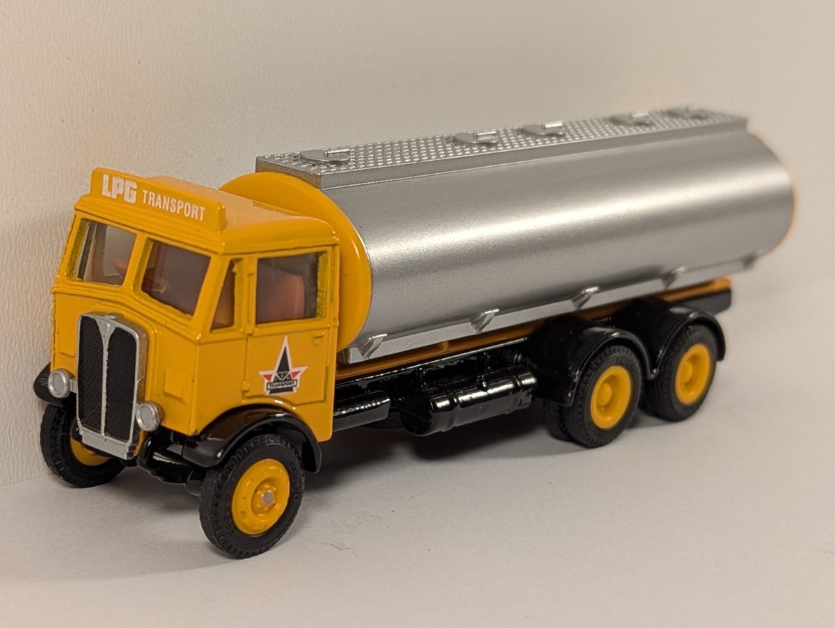 Exclusive First Editions (EFE) AEC Mammoth Tanker – LPG Transport Livery – 1:76