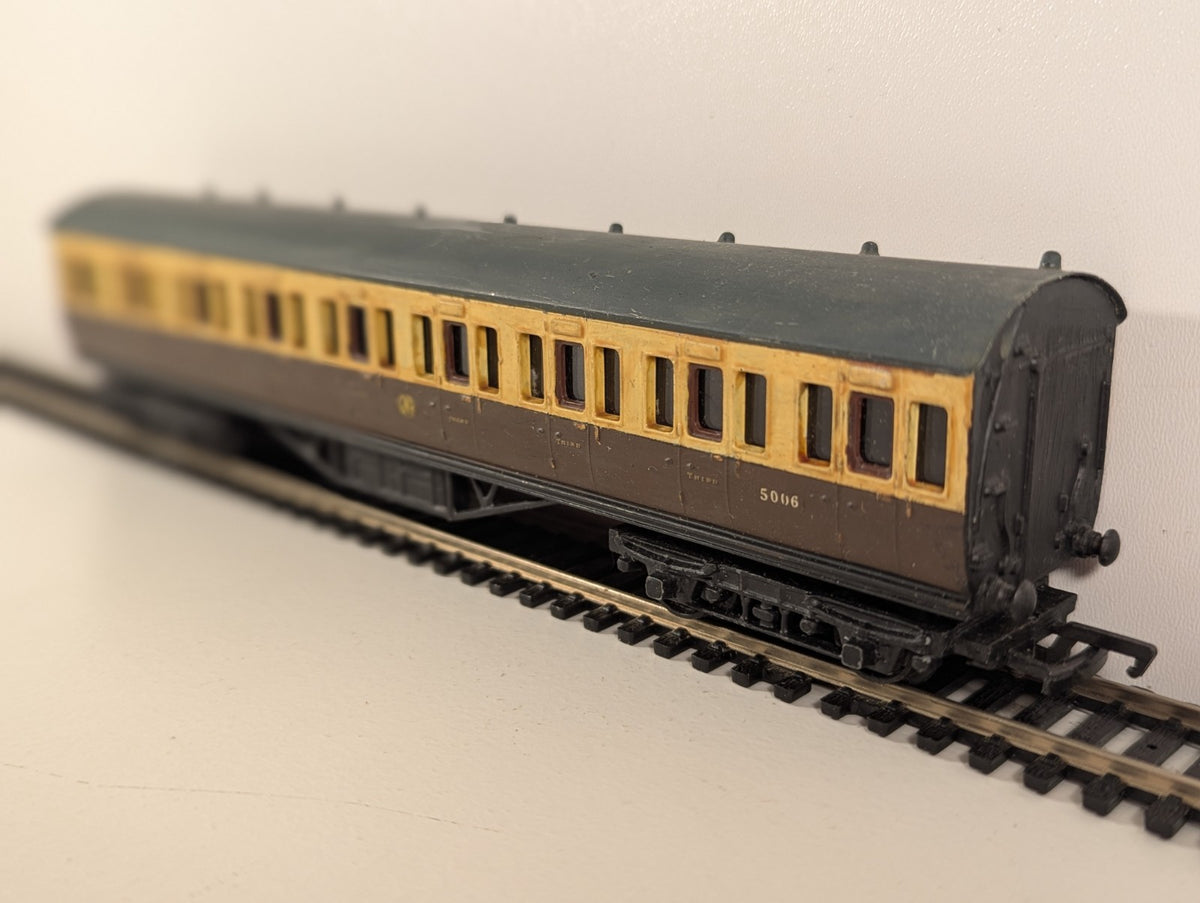 Kitbuilt GWR Suburban Coach – GWR Livery