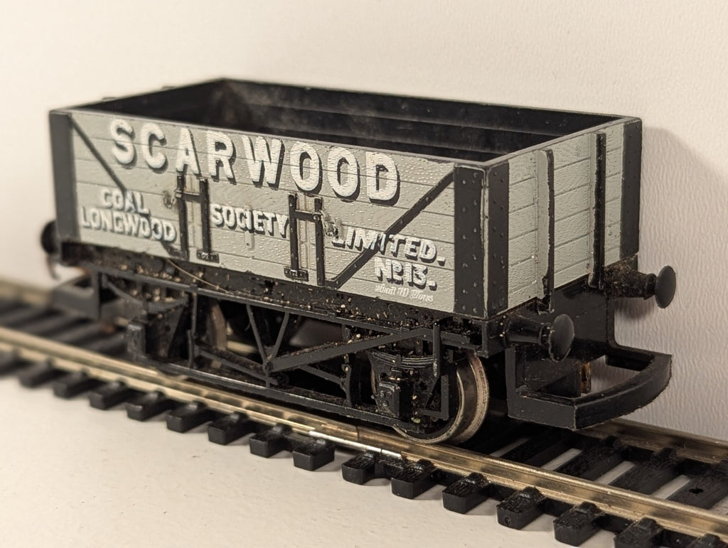 Hornby R716 OO Gauge 5-Plank Open Wagon – “Scarwood Coal, Longwood Society Ltd”