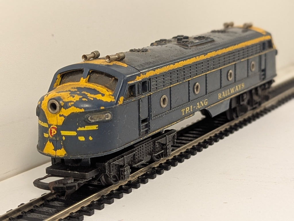 Tri-ang Railways R159 Double-Ended Diesel Locomotive OO Gauge - Needs Attention