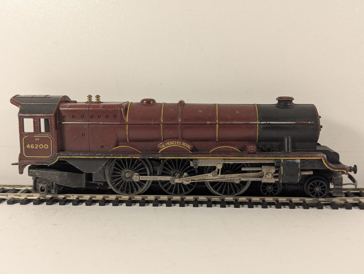 Tri-ang OO Gauge Class 8P 4-6-2 'The Princess Royal' Steam Locomotive 46200