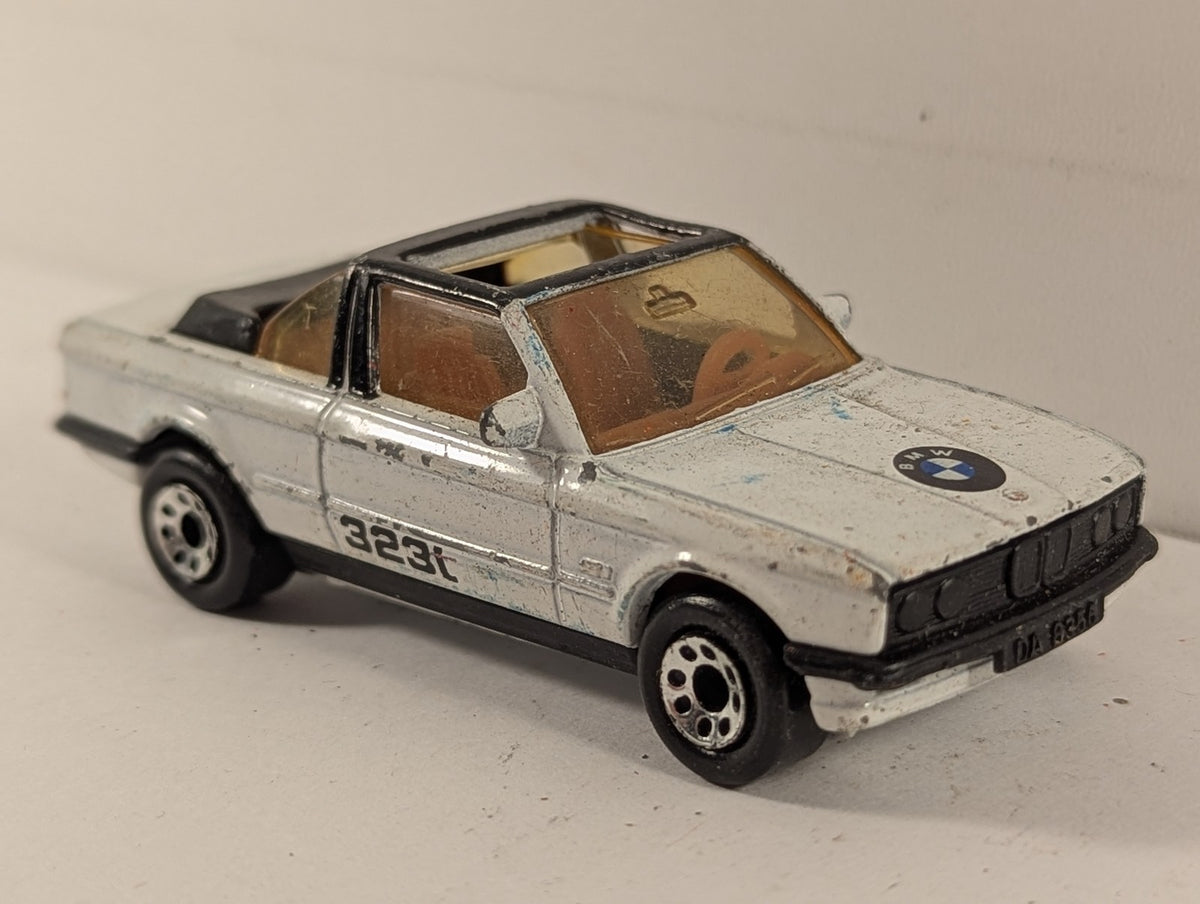 Matchbox BMW 323i Cabriolet Die-cast Vehicle DA 8356
