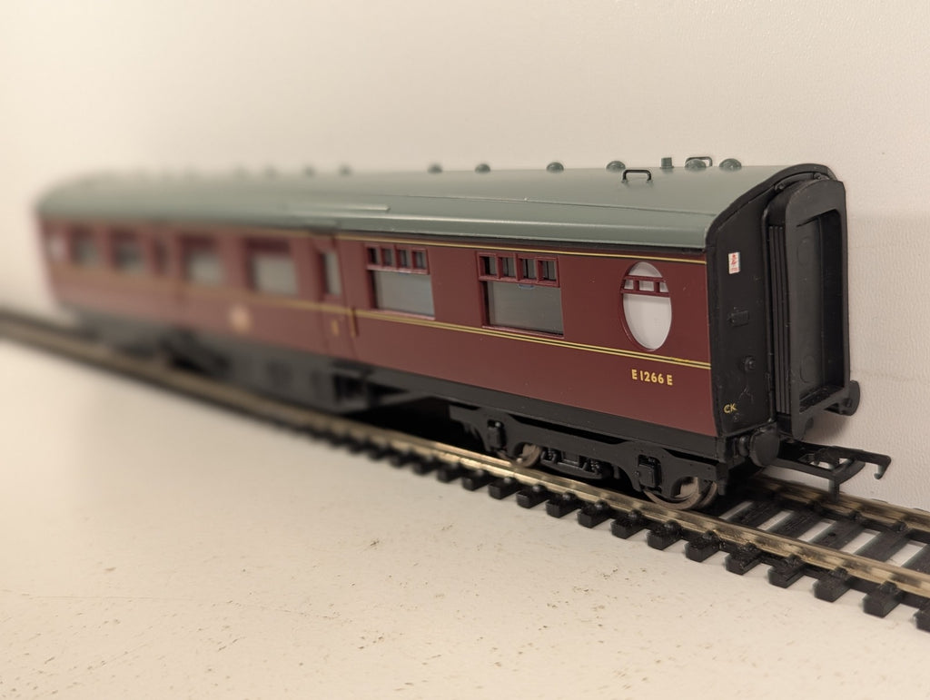Bachmann OO Gauge Thompson CK Composite Corridor Coach Passenger Coach E1266E