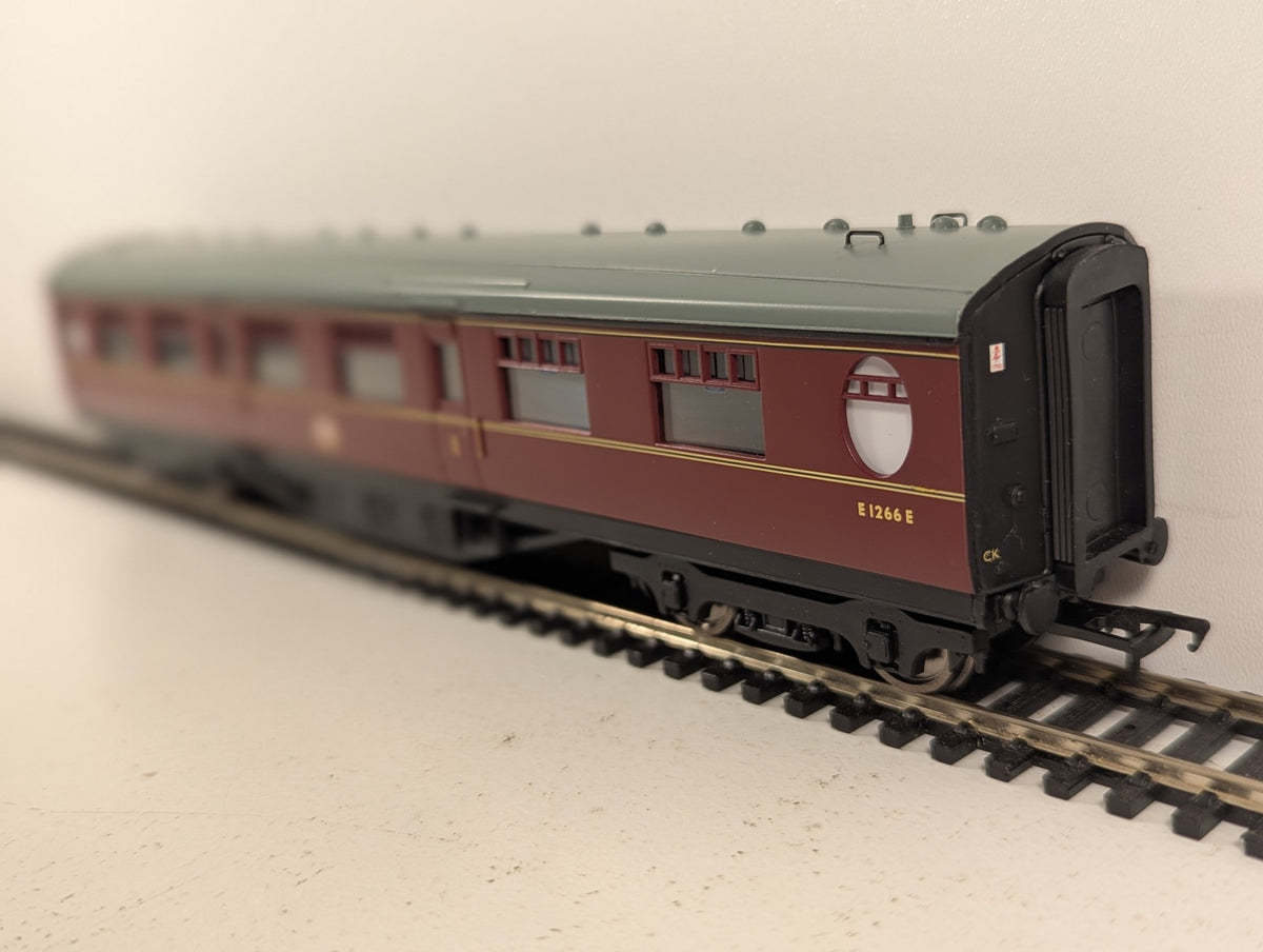 Bachmann OO Gauge Thompson CK Composite Corridor Coach Passenger Coach E1266E