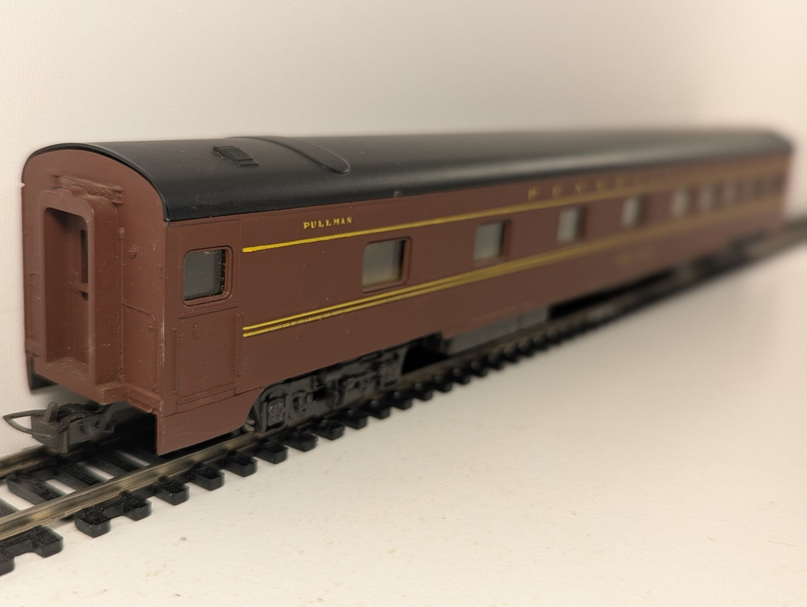 Rivarossi HO Scale Pennsylvania "Huron Rapids" Sleeper Car